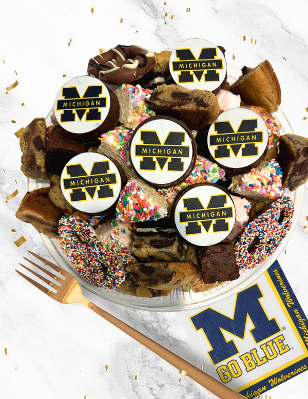 Medium Baked Goods Platter with College Oreos